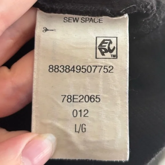 Men’s Tommy Hilfiger Black Quarter Zip - Picture 6 of 9